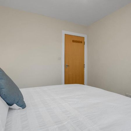 Edinburgh City Center Coady Apartment Sleeps 5 Free Car Park Space Buitenkant foto