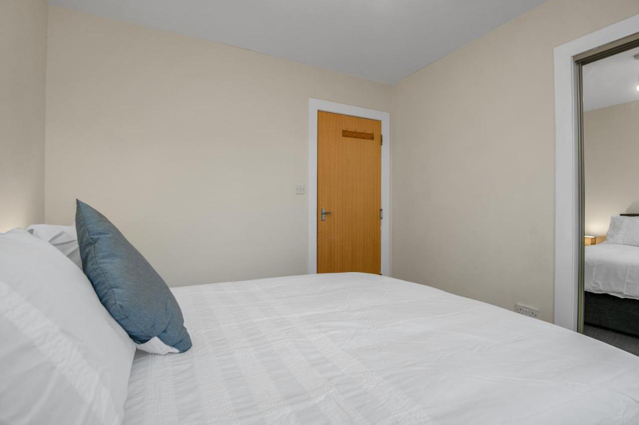 Edinburgh City Center Coady Apartment Sleeps 5 Free Car Park Space Buitenkant foto