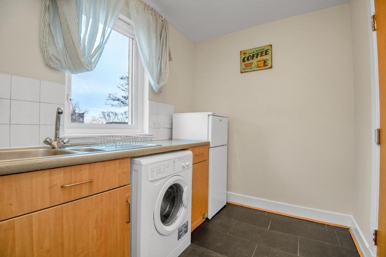 Edinburgh City Center Coady Apartment Sleeps 5 Free Car Park Space Buitenkant foto