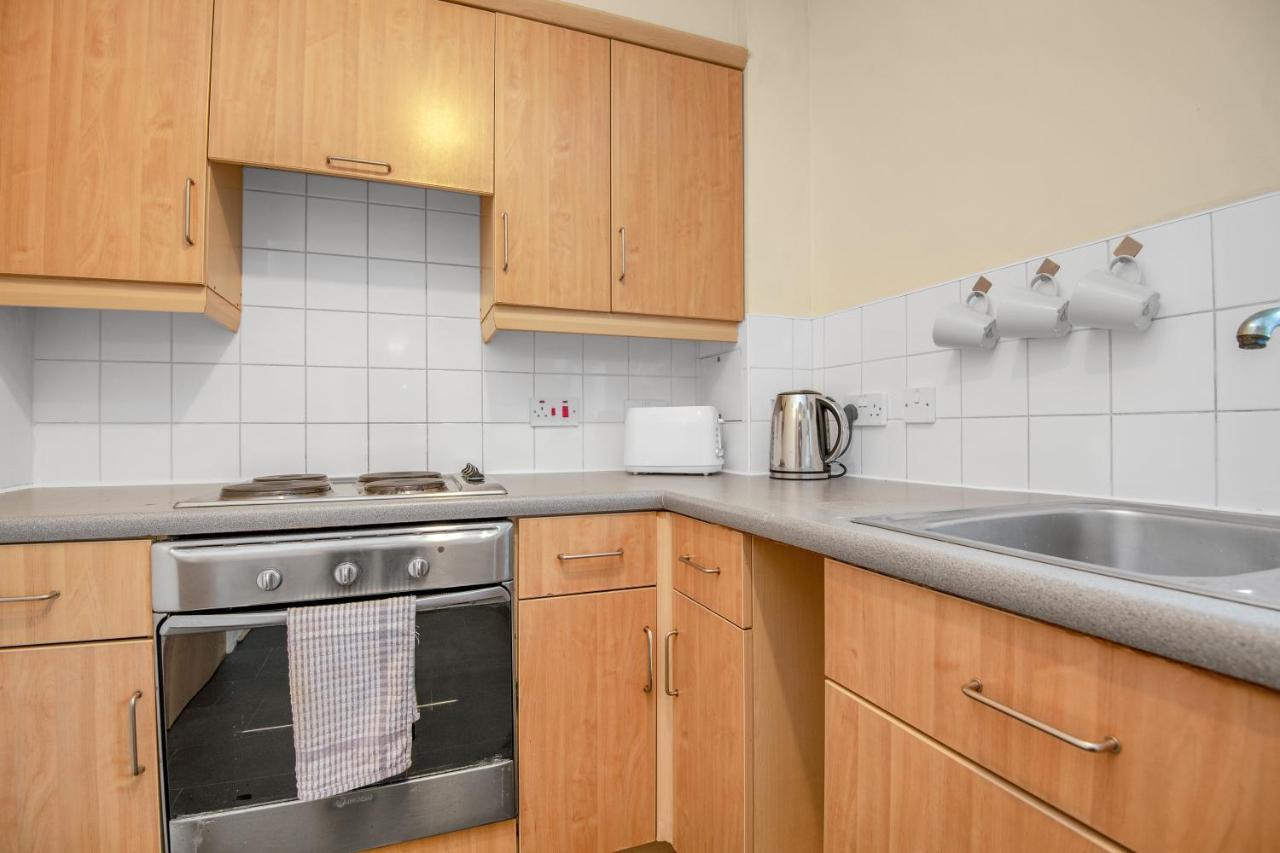 Edinburgh City Center Coady Apartment Sleeps 5 Free Car Park Space Buitenkant foto