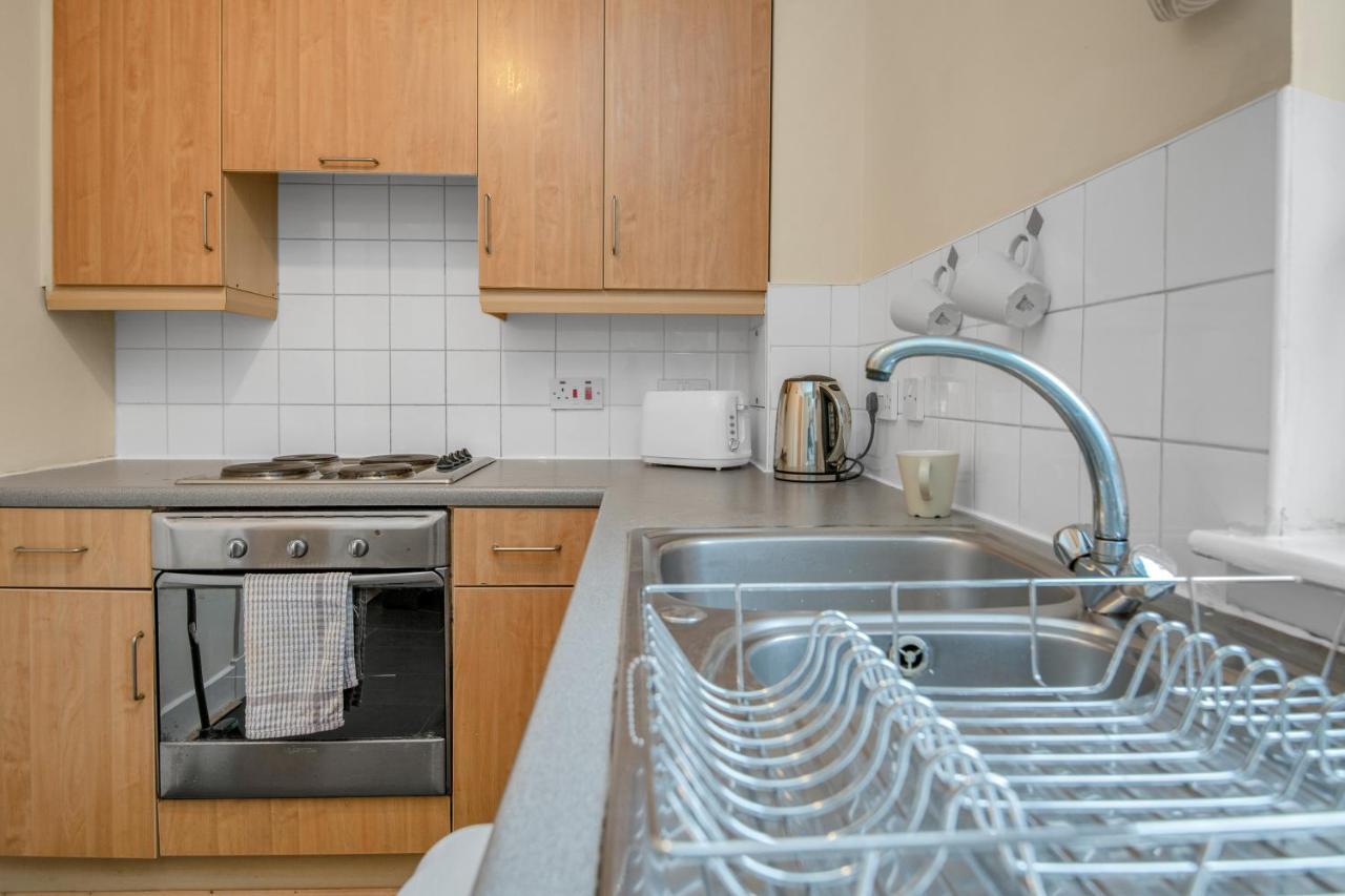 Edinburgh City Center Coady Apartment Sleeps 5 Free Car Park Space Buitenkant foto