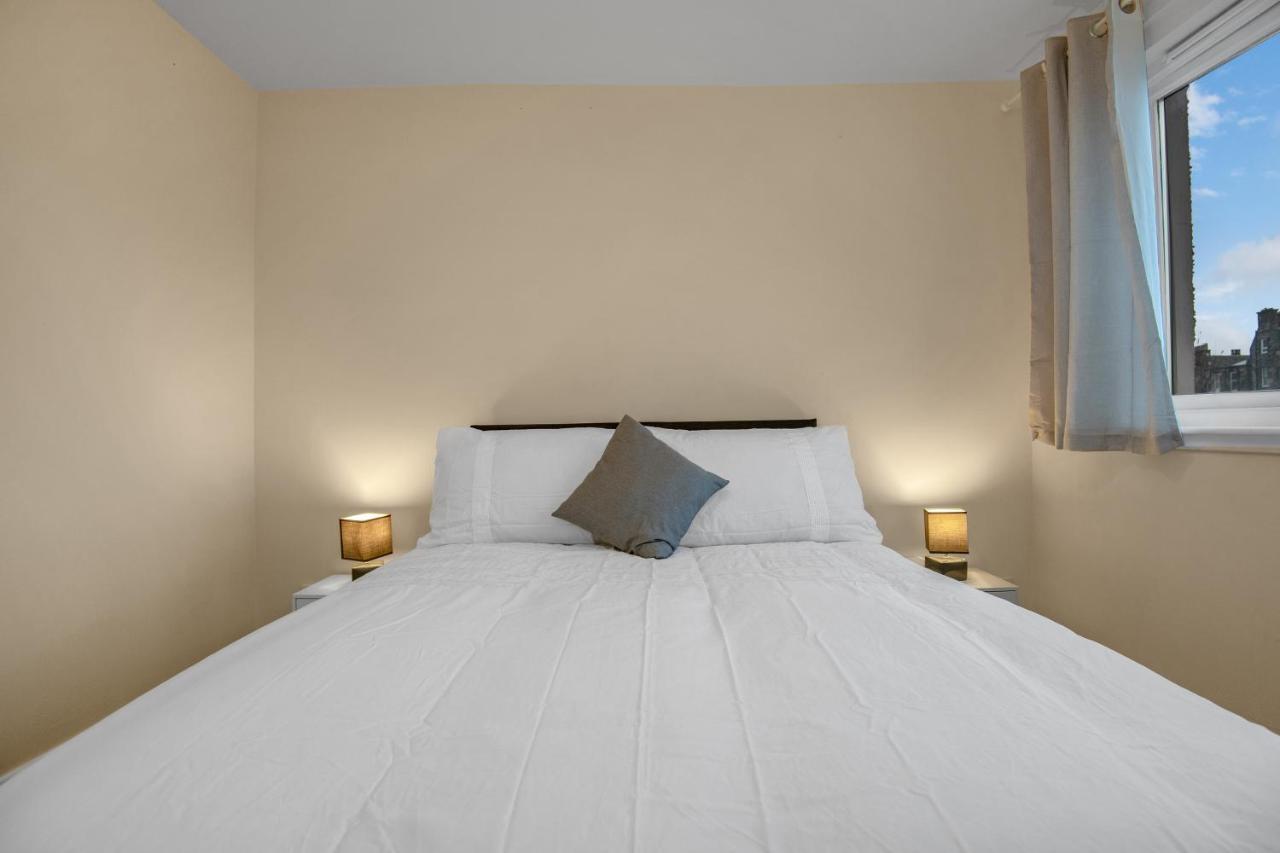 Edinburgh City Center Coady Apartment Sleeps 5 Free Car Park Space Buitenkant foto