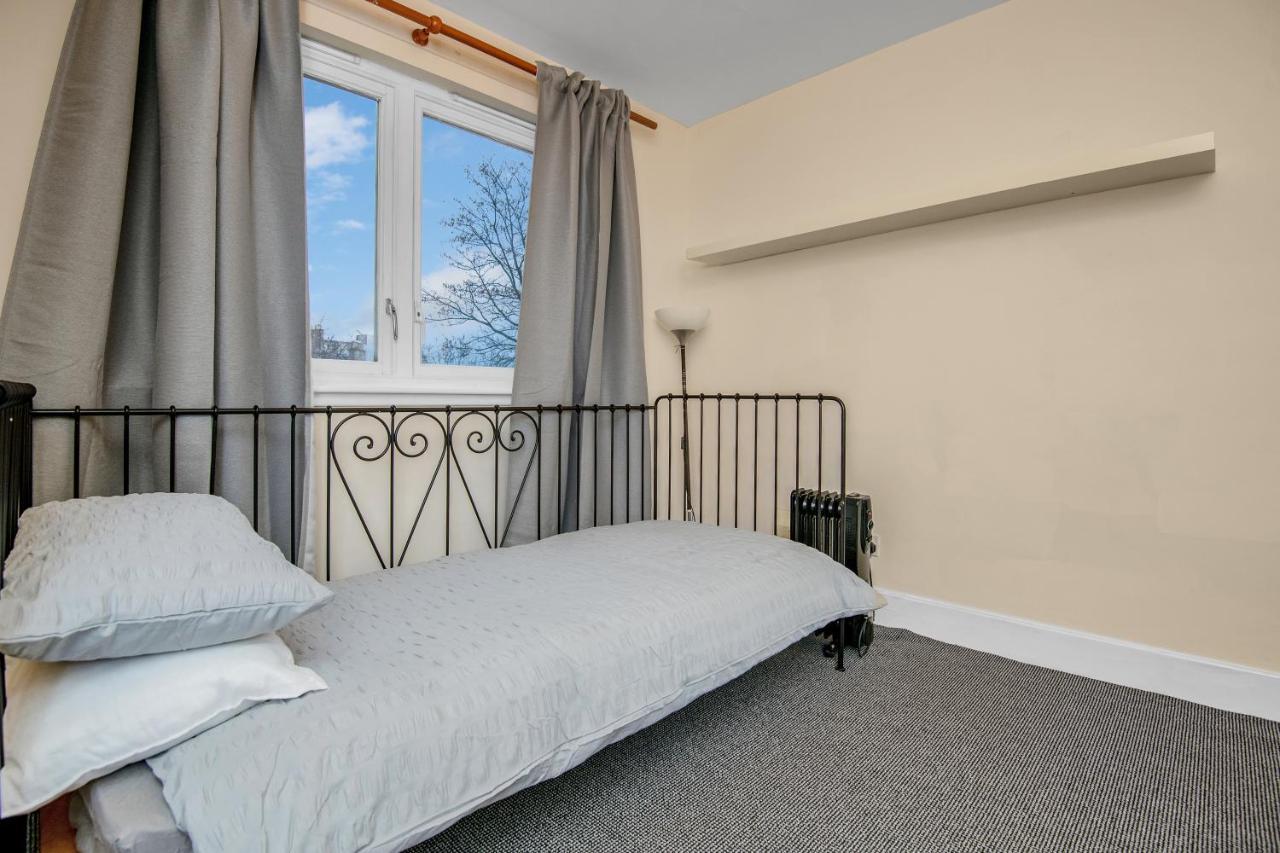Edinburgh City Center Coady Apartment Sleeps 5 Free Car Park Space Buitenkant foto